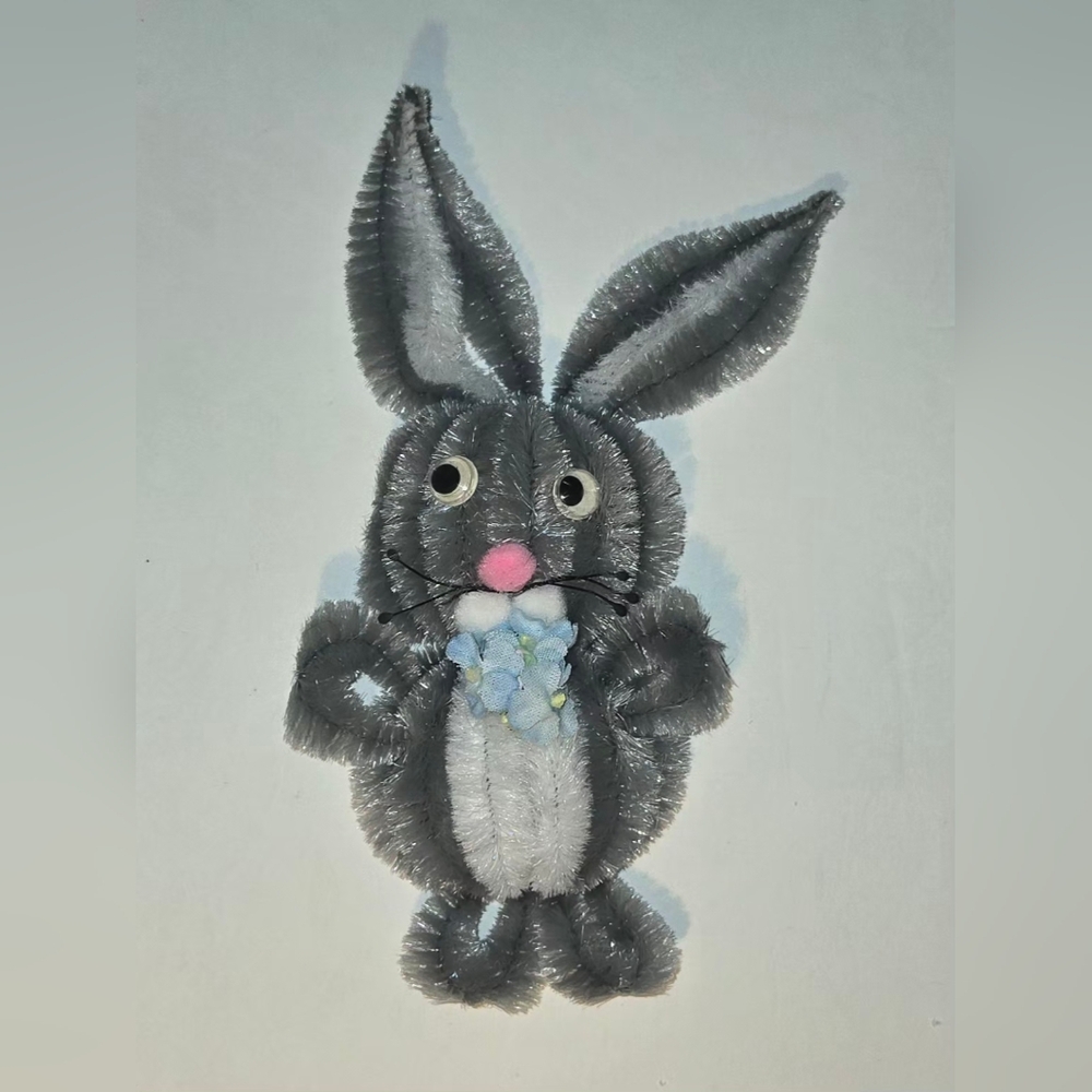 Vintage Hand-made Folk Art. Chenille Pipe Cleaner Magnet Mr,Mrs Bunny. - Picture 3 of 5